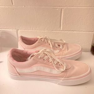 Baby pink vans!! (Skater shoes)